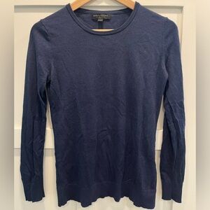 Banana Republic cashmere/ silk crewneck sweater, XS, Navy